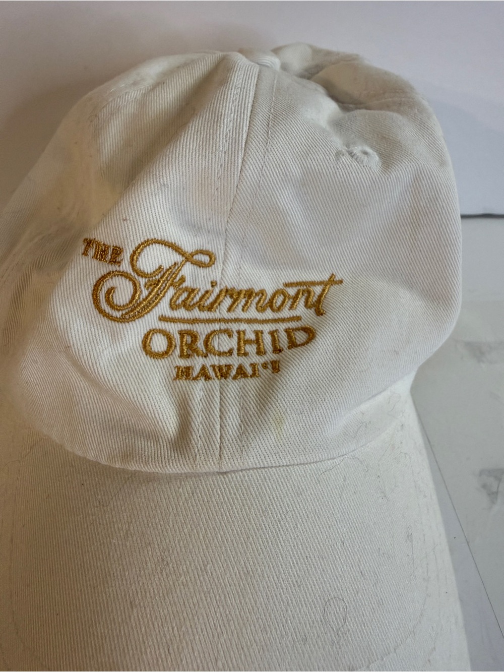 Hawaii White Baseball Cap